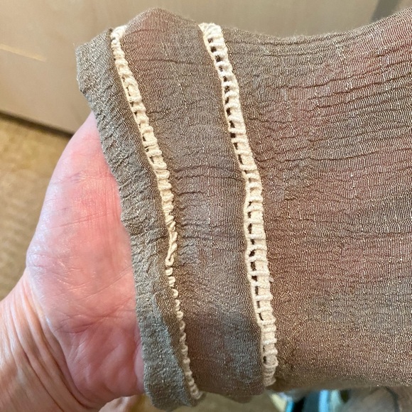 Beige bohemian top with white cream lace - Picture 9 of 9